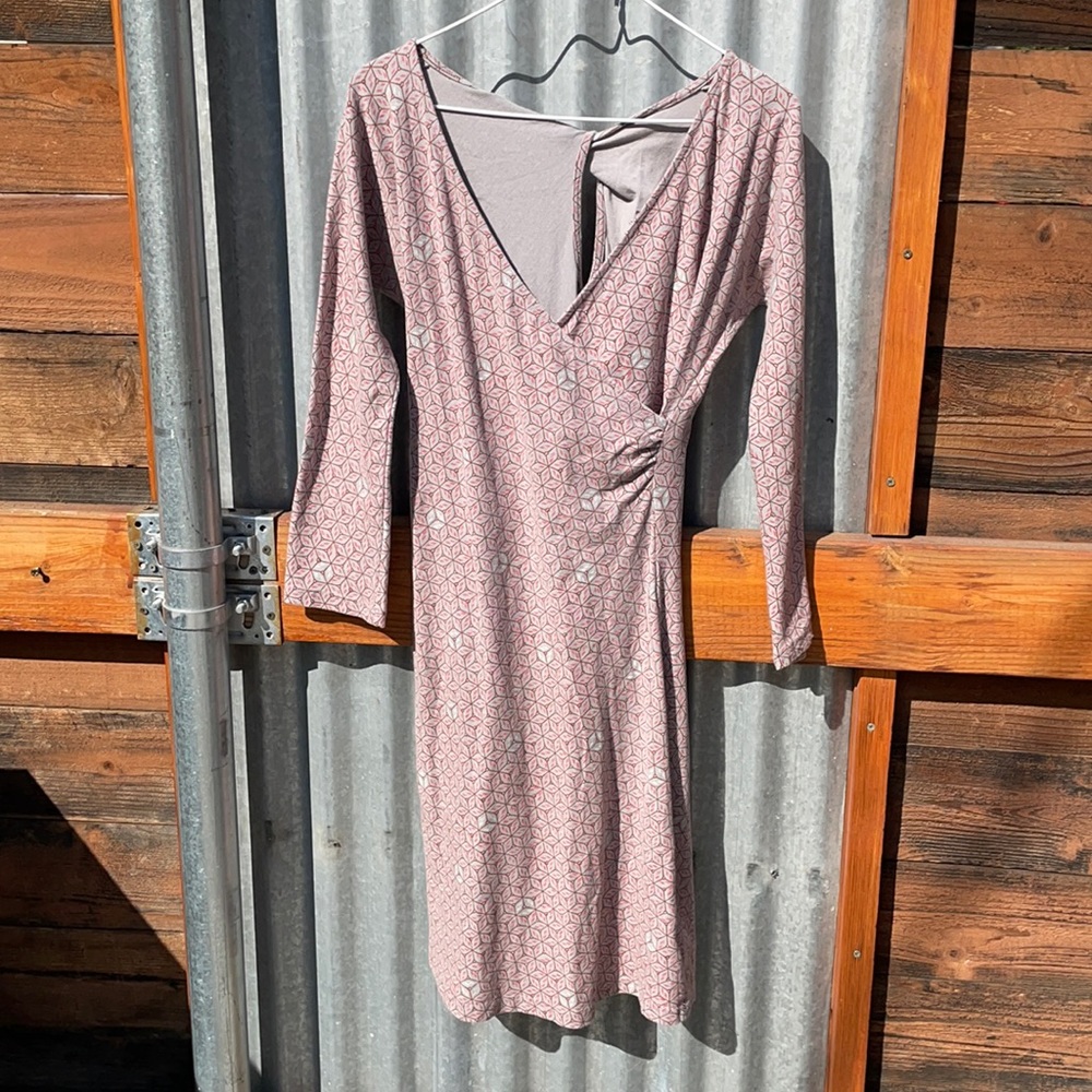 Patagonia Long Sleeve Wrap Dress in Dusty Rose Geometric